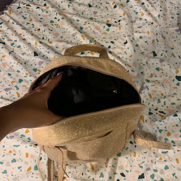 Pink - Picture 2 of 3